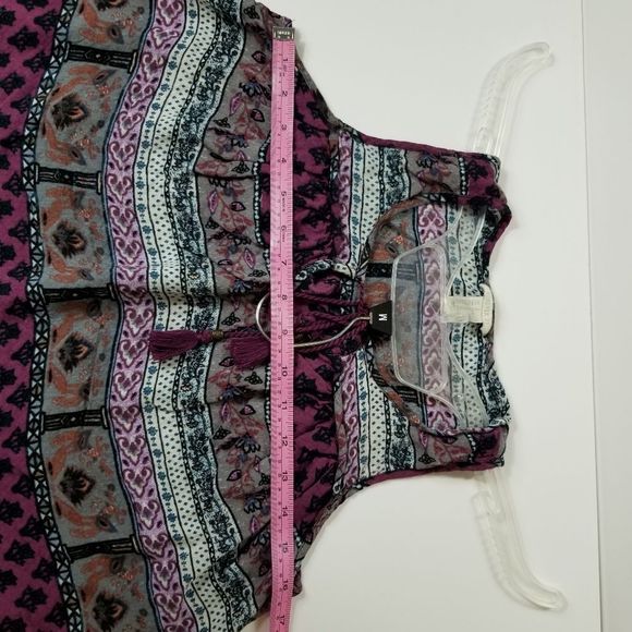 FOREVER 21 Tie Front Sleeveless Racerback Top - Picture 2 of 7